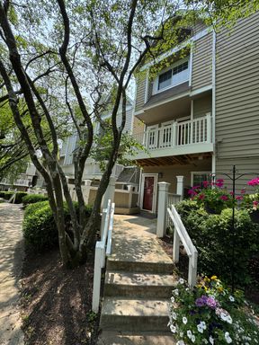 Serene Living in Rockville! Over 1,000 Square Foot Apartment for Rent- Pool, Common Ground, & Much More! – photo 1