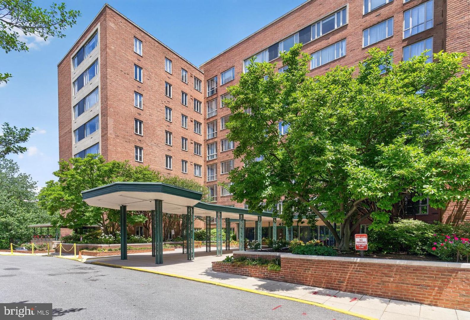 Washington Condo: 4301 Massachusetts Avenue NW