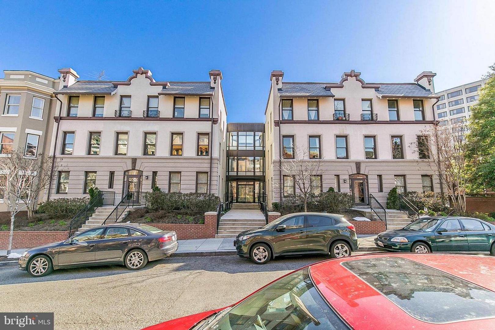 Washington Condo: 1840 Vernon Street NW