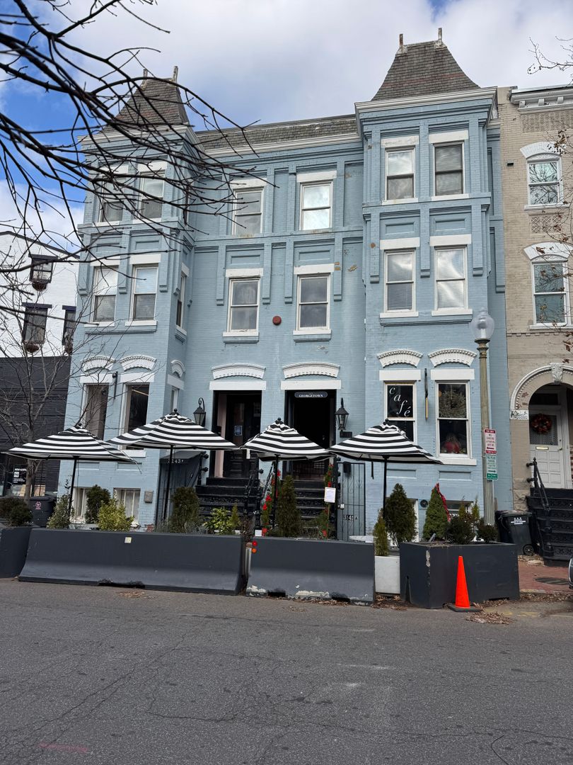 Washington Apartment: 3141-3143 N Street NW