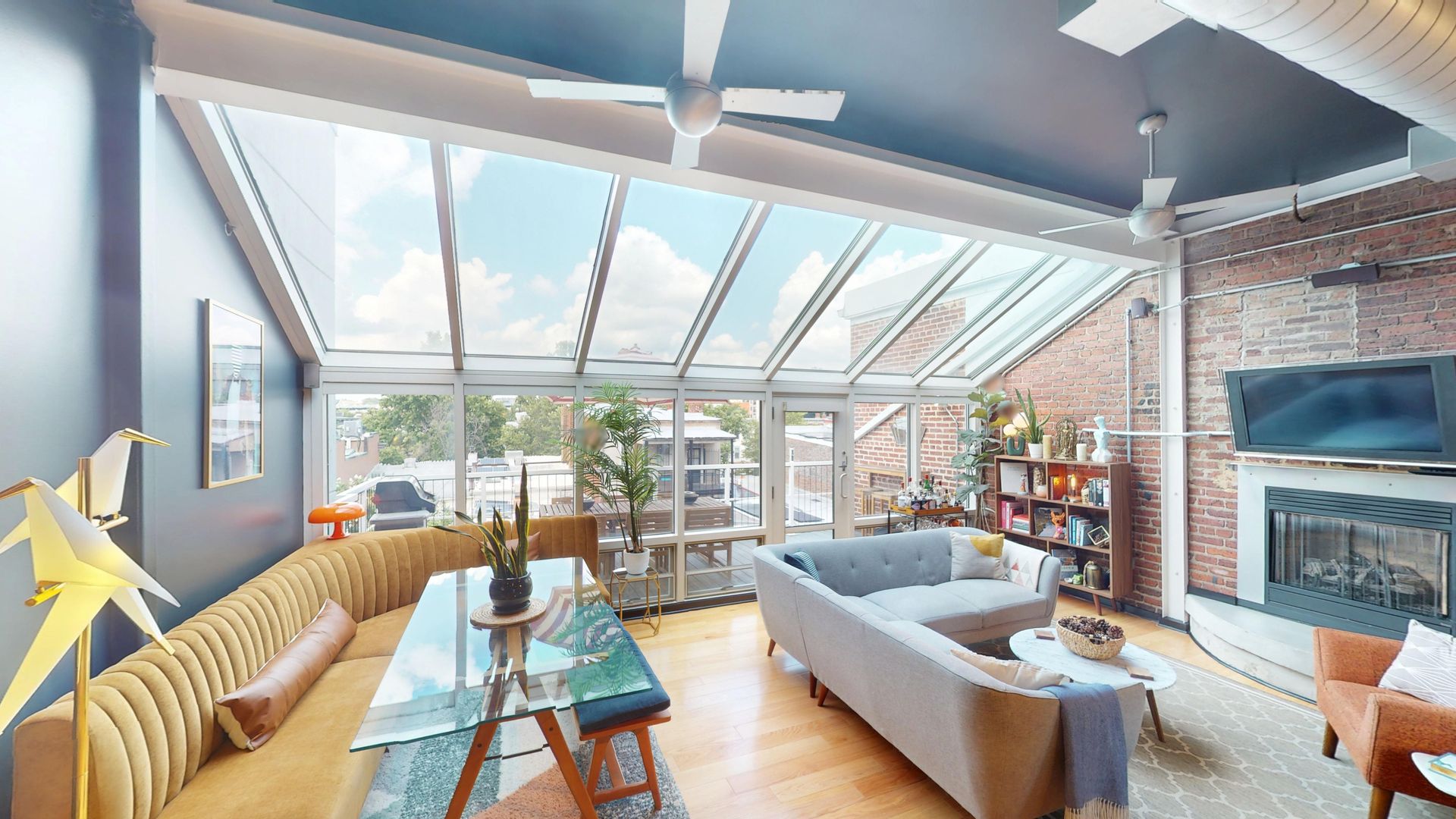 Washington Condo: 1445 Church Street NW