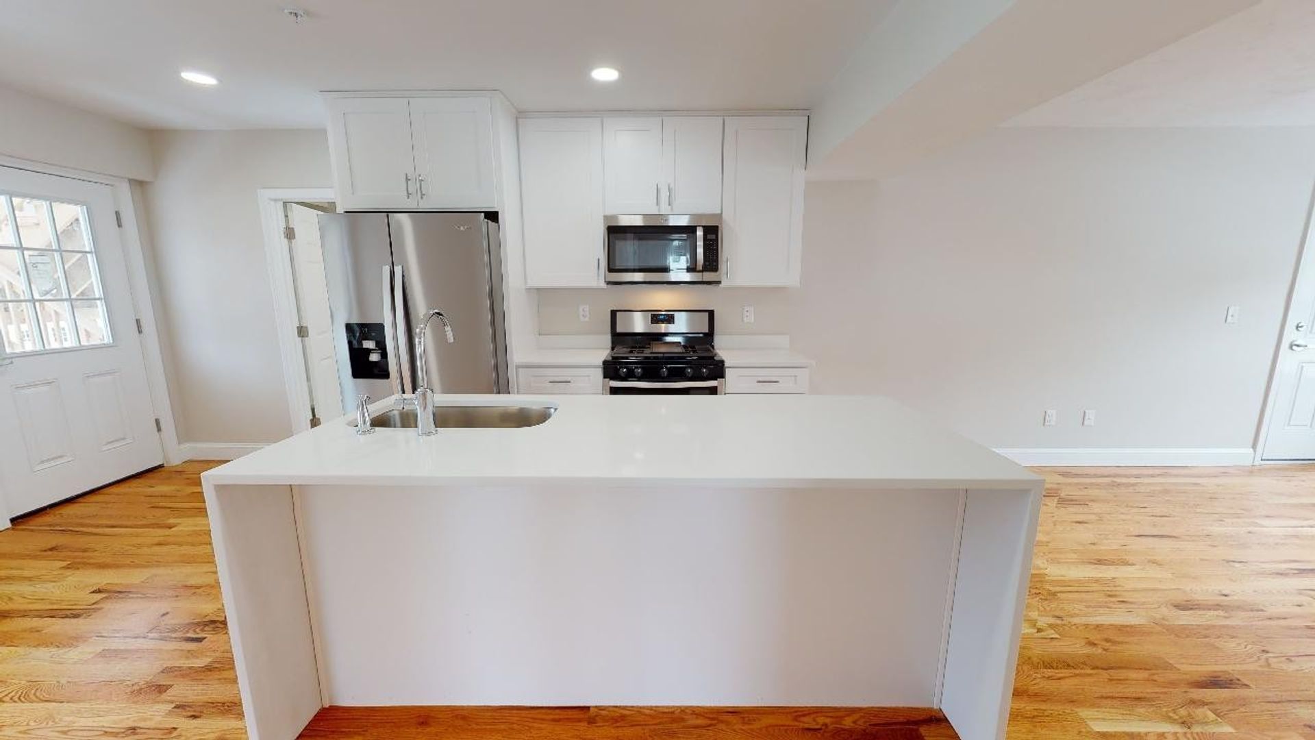 Grafton Apartment: 112 Main Street