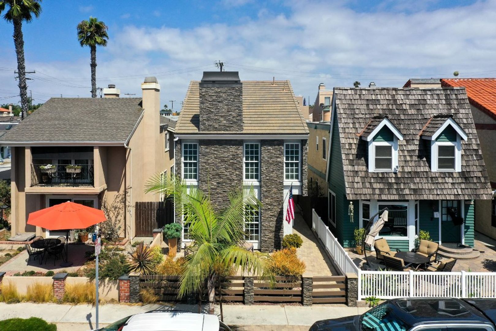 Huntington Beach House: 203 Frankfort Avenue