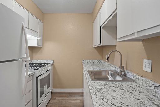 Spacious Living in the Heart of Sacramento! – photo 1