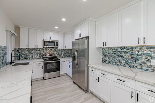 The Ridge Apartments in City Heights - 2 Bedroom 1 Bathroom Fully Remodeled – photo 1