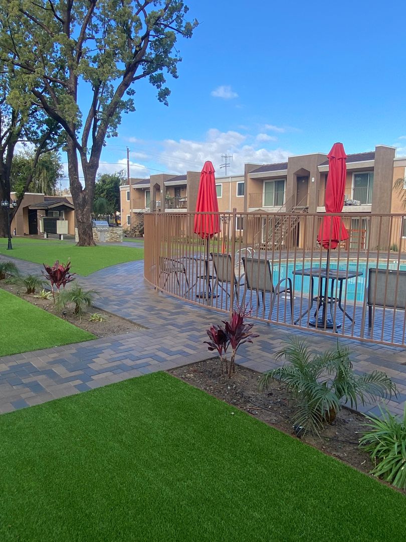 El Cajon Apartment: 945 Estes Street