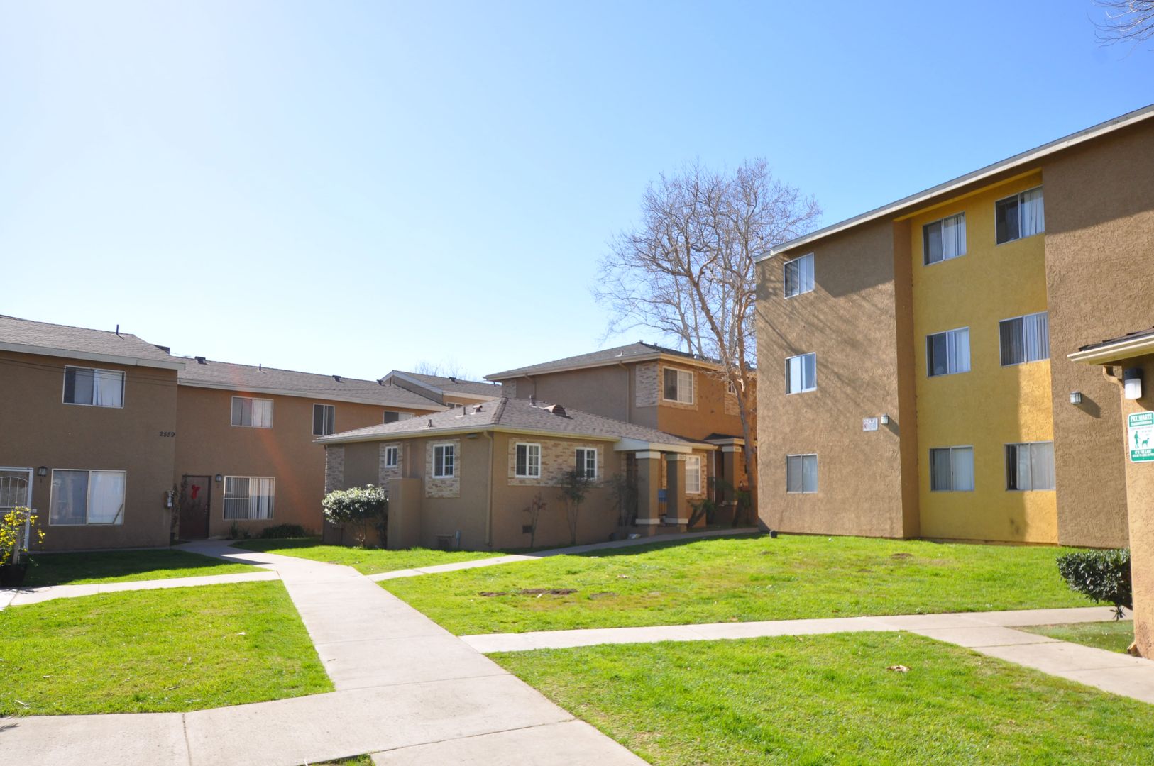 San Diego Apartment: 6962 Fulton Street