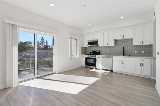 New Studios in Linda Vista! – photo 1