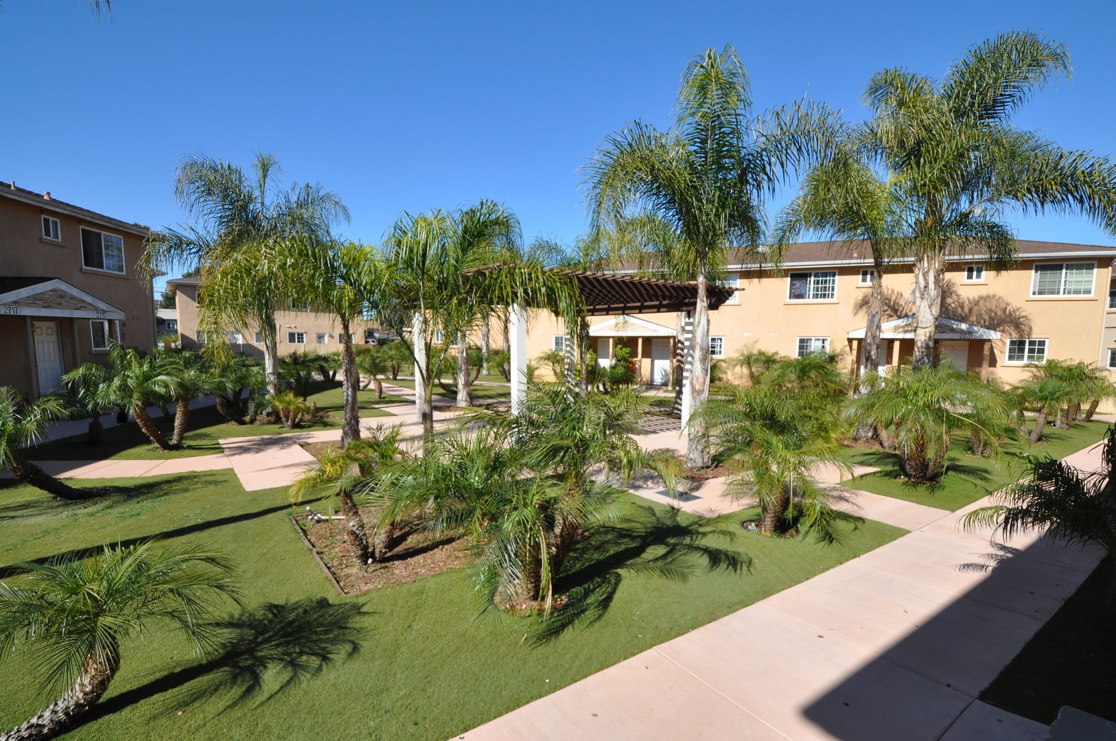 San Diego Apartment: 6962 Fulton Street