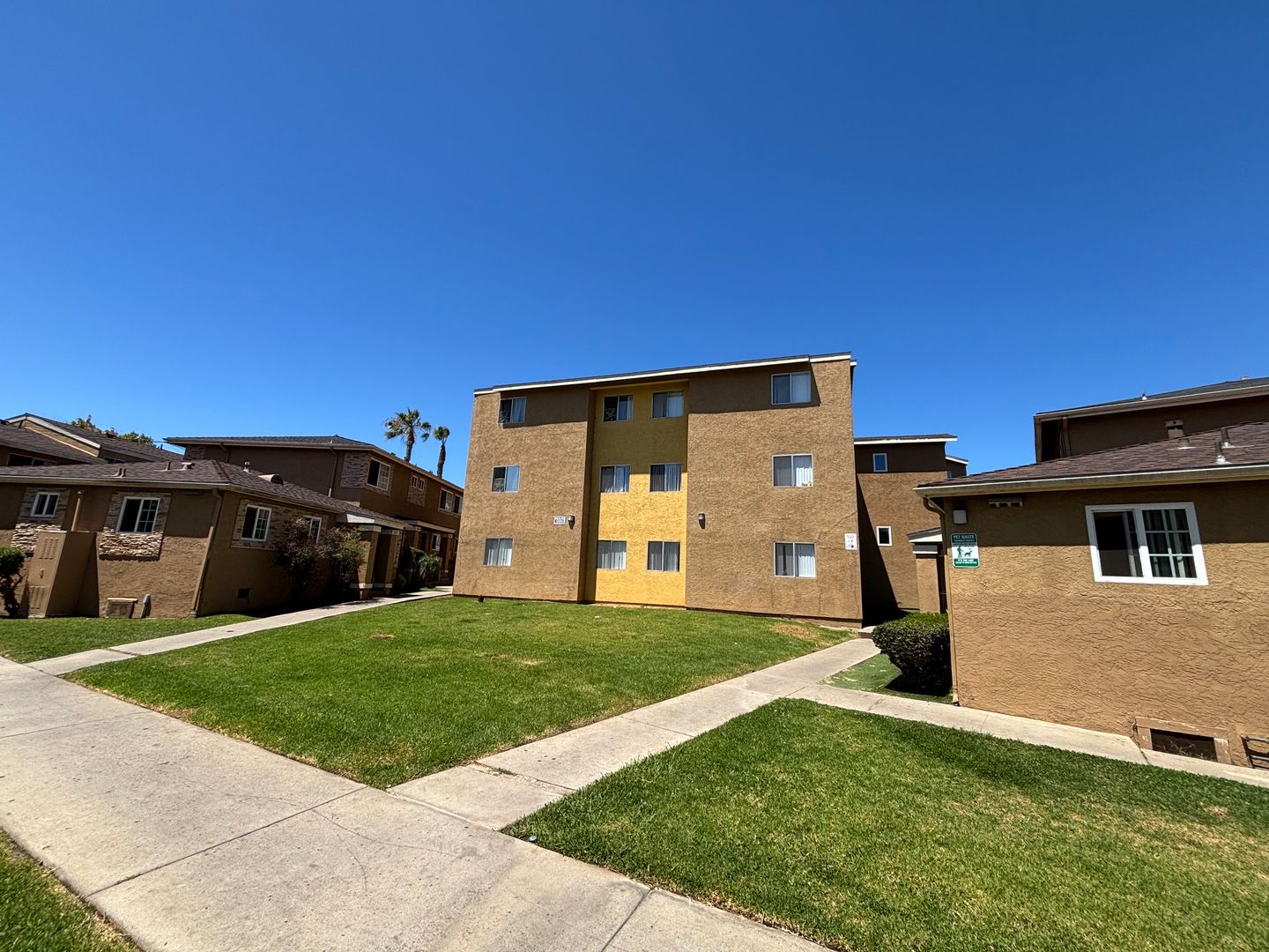 San Diego Apartment: 6962 Fulton Street