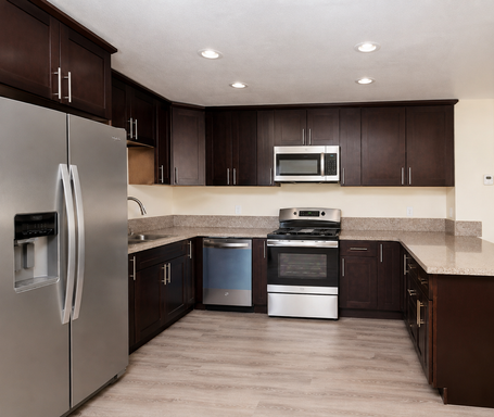 Mesa Cove Apartments in La Mesa – photo 1