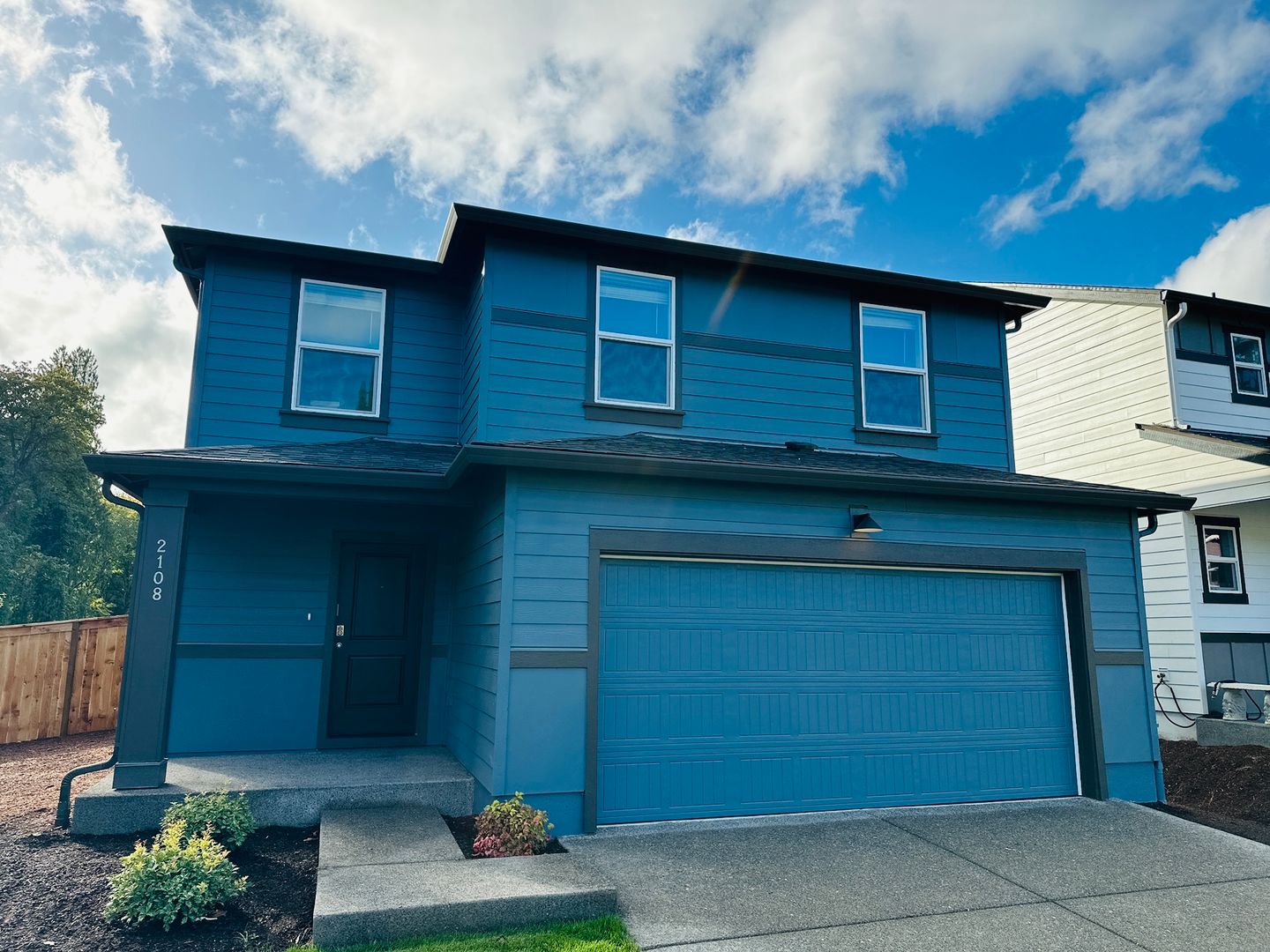 Battle Ground House: 2108 NE 4th Avenue