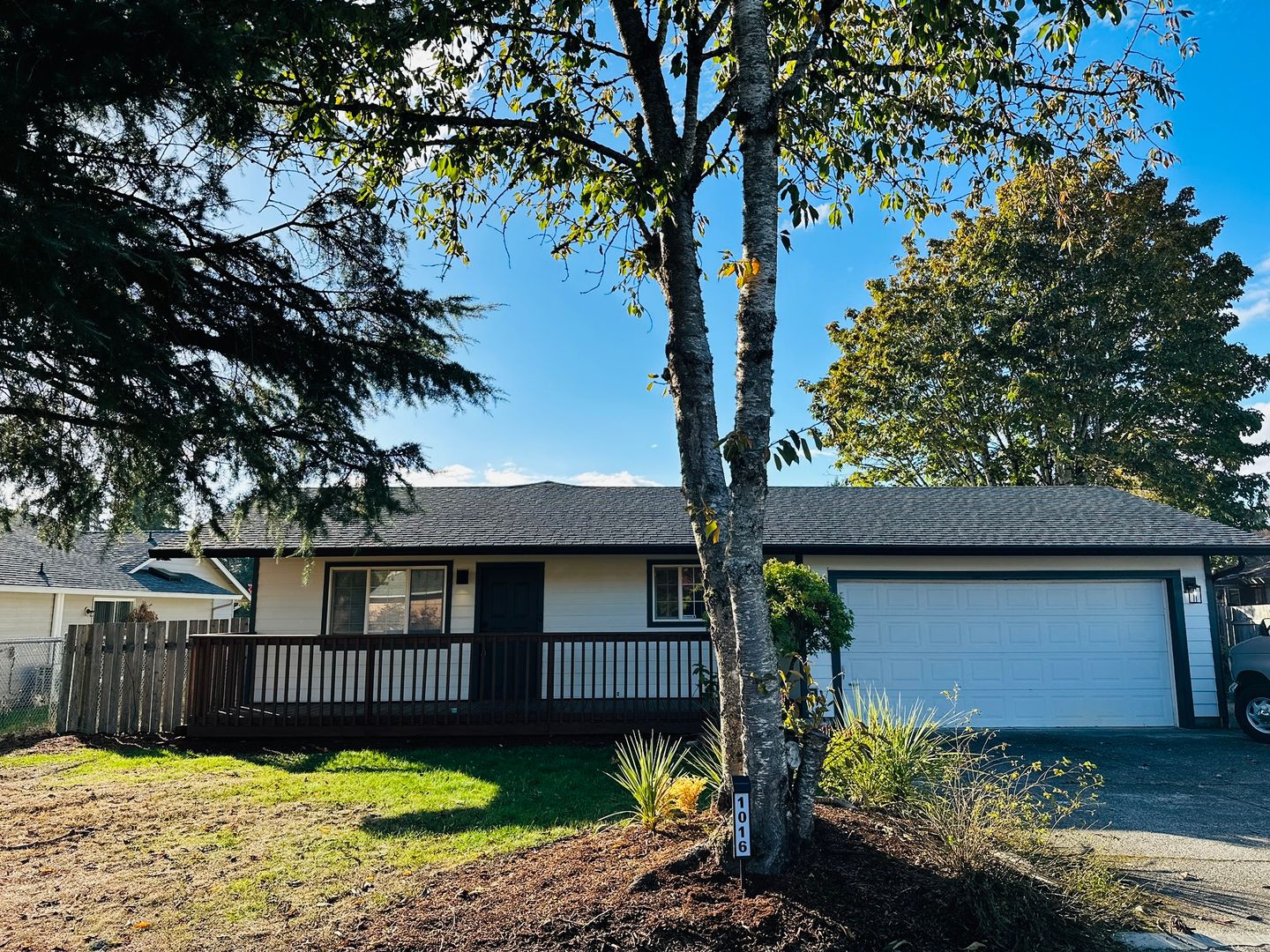 Vancouver House: 1016 NE 100th Avenue