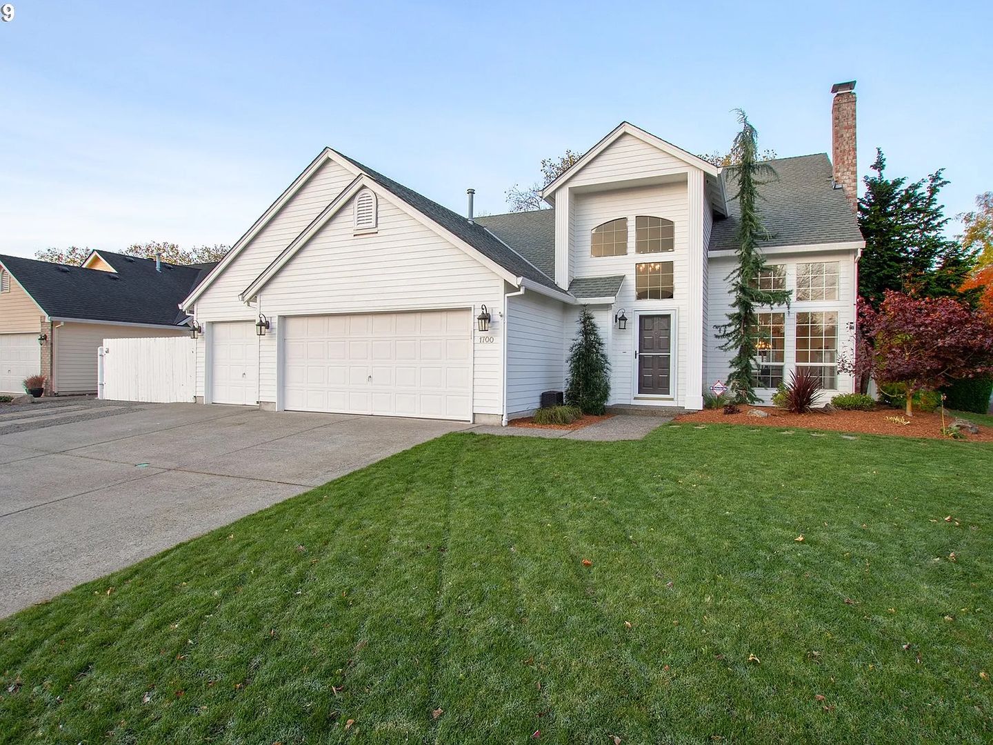 Vancouver House: 1700 SE 161st Place