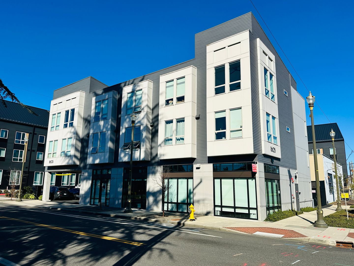 Vancouver Condo: 1605 Columbia Street $300