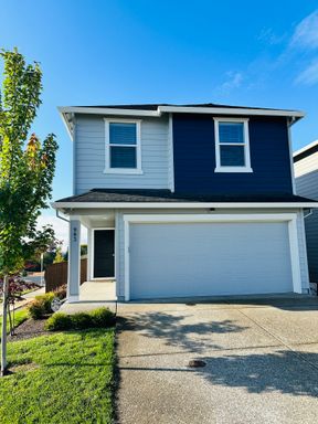 Almost New Beautiful Home With Stunning Finishes – photo 1