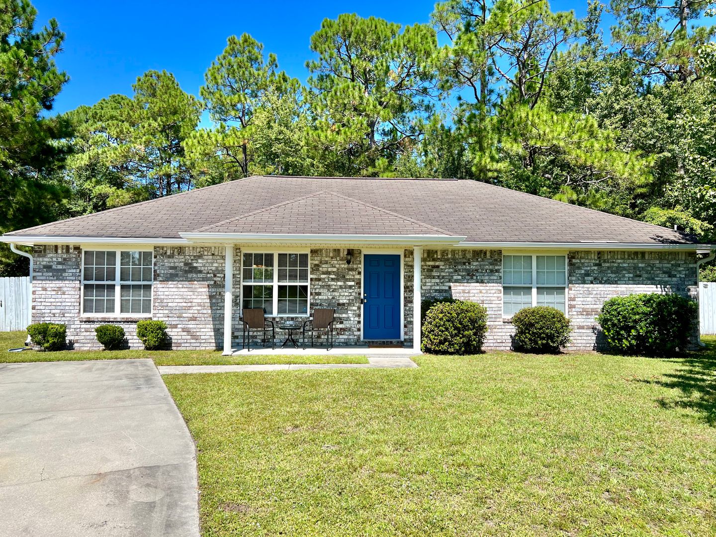 Hinesville House: 1972 Kingston Lane