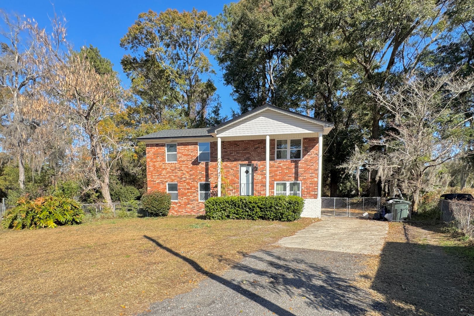 Hinesville House: 604 Maxwell St.