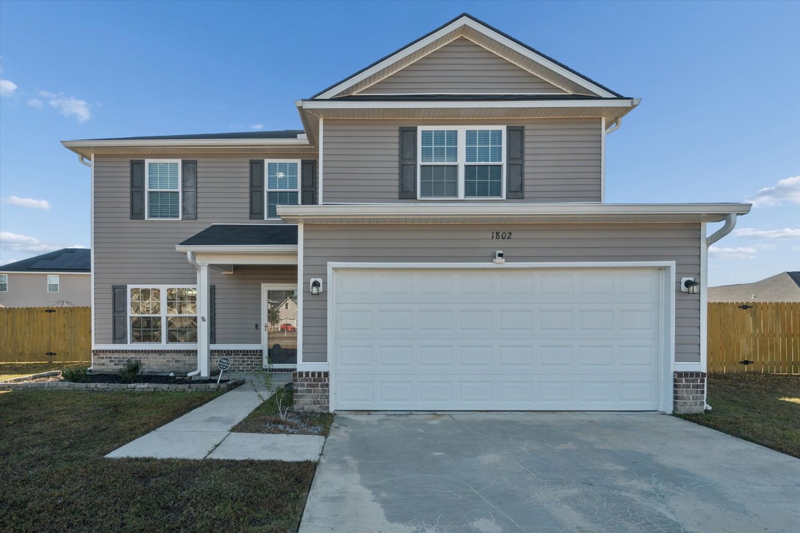 Hinesville House: 1802 White Cedar Way