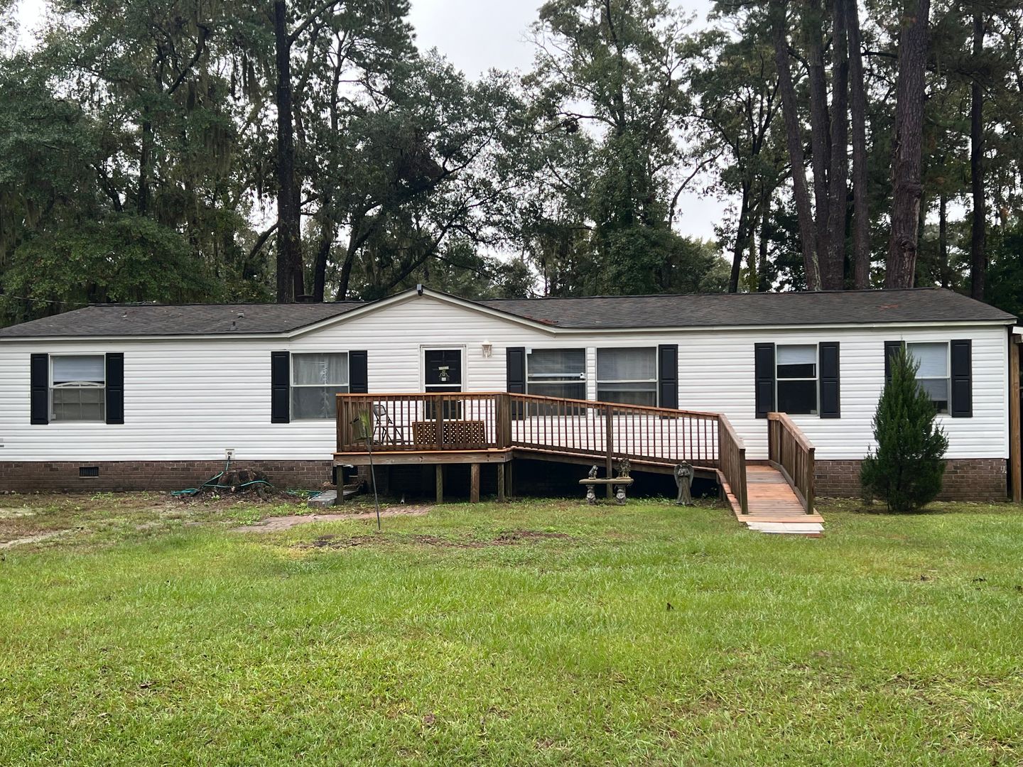 Midway House: 205 Cornfield Avenue