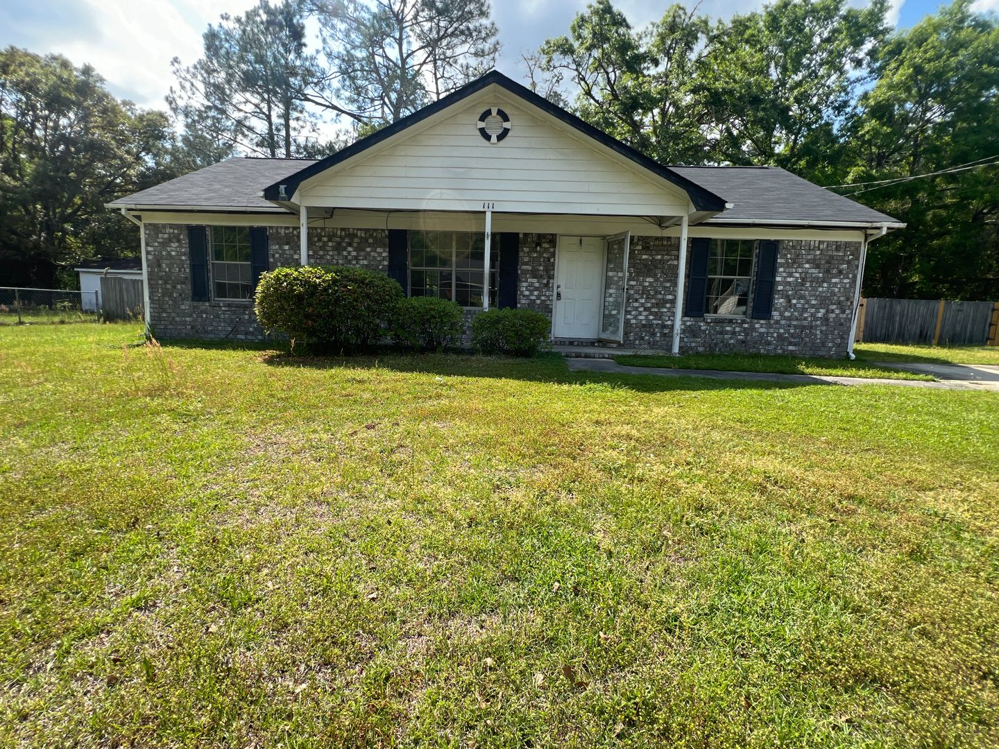 Allenhurst House: 111 Bass Road