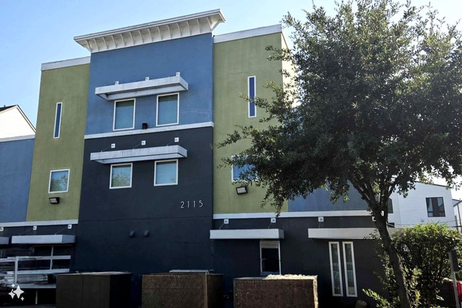Dallas Apartment: 2115 N. Garrett Ave.