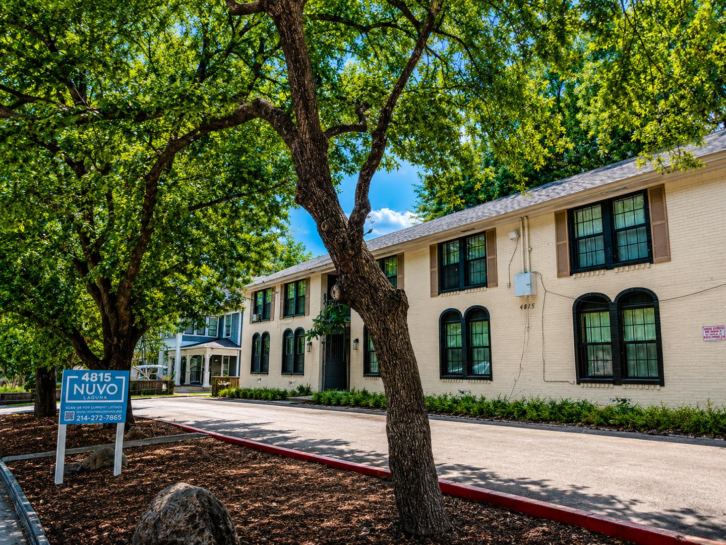 Dallas Apartment: 4815 Gaston Ave