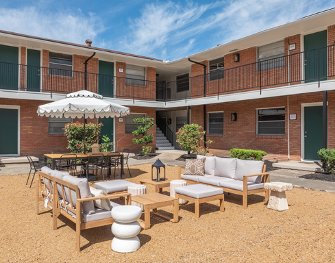 Nuvo Luna – 1BR $1,095 | Tour & Apply in 24 Hours to Save $300 – photo 1
