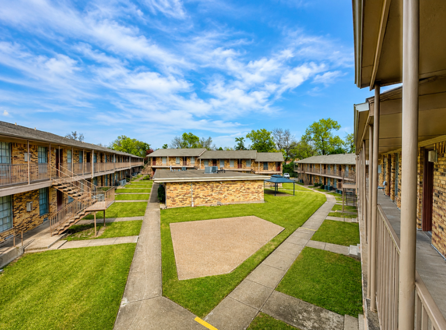 Kings Square Apartments 3 of 11