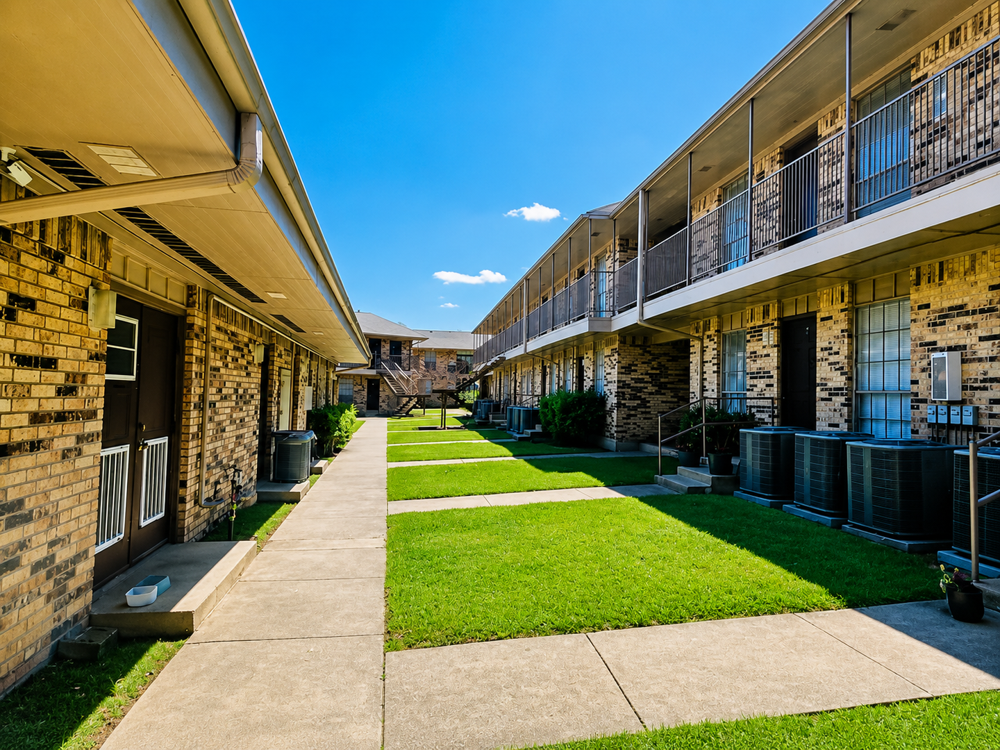 Kings Square Apartments 4 of 11