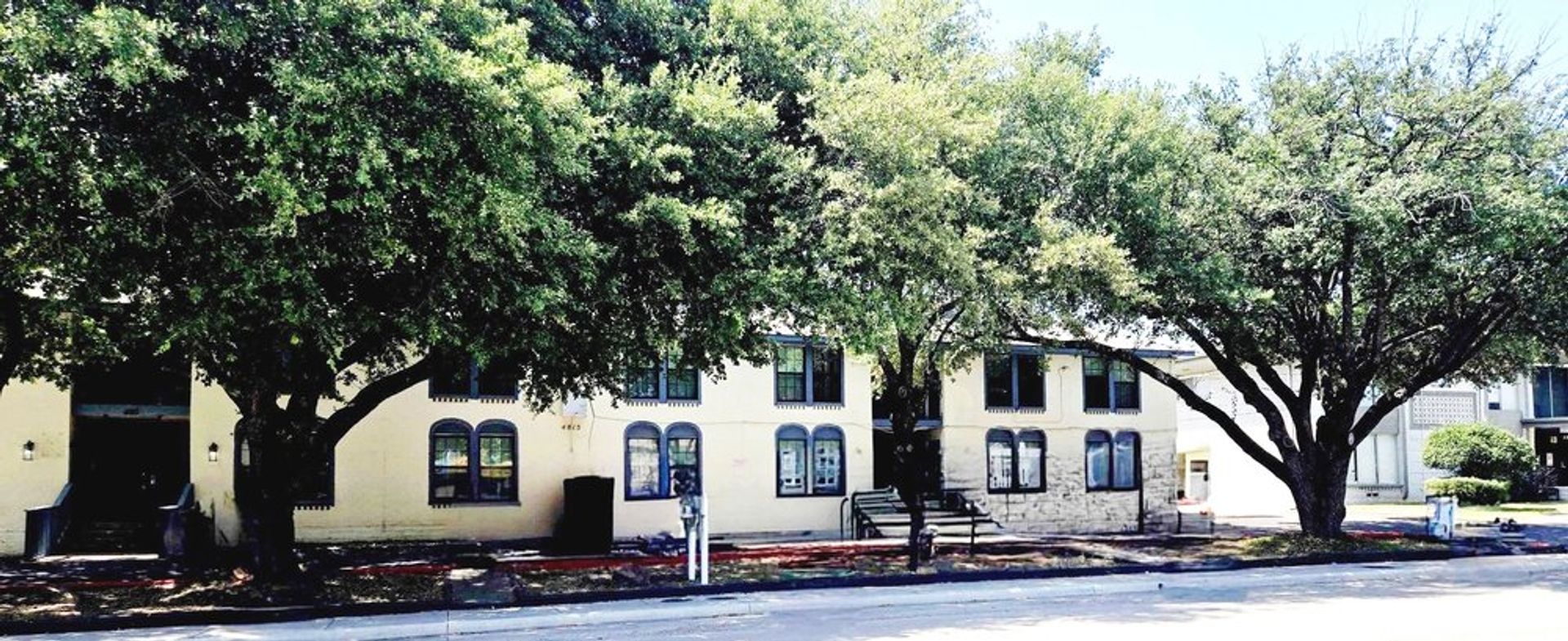 Dallas Apartment: 4815 Gaston Ave