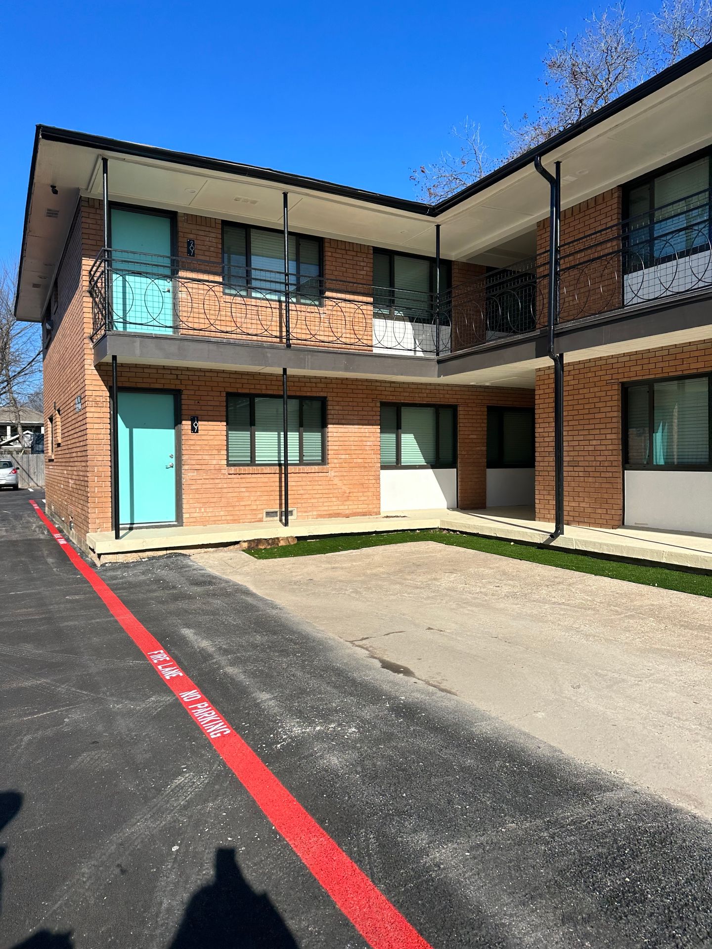 Dallas Apartment: 4823 GASTON AVE