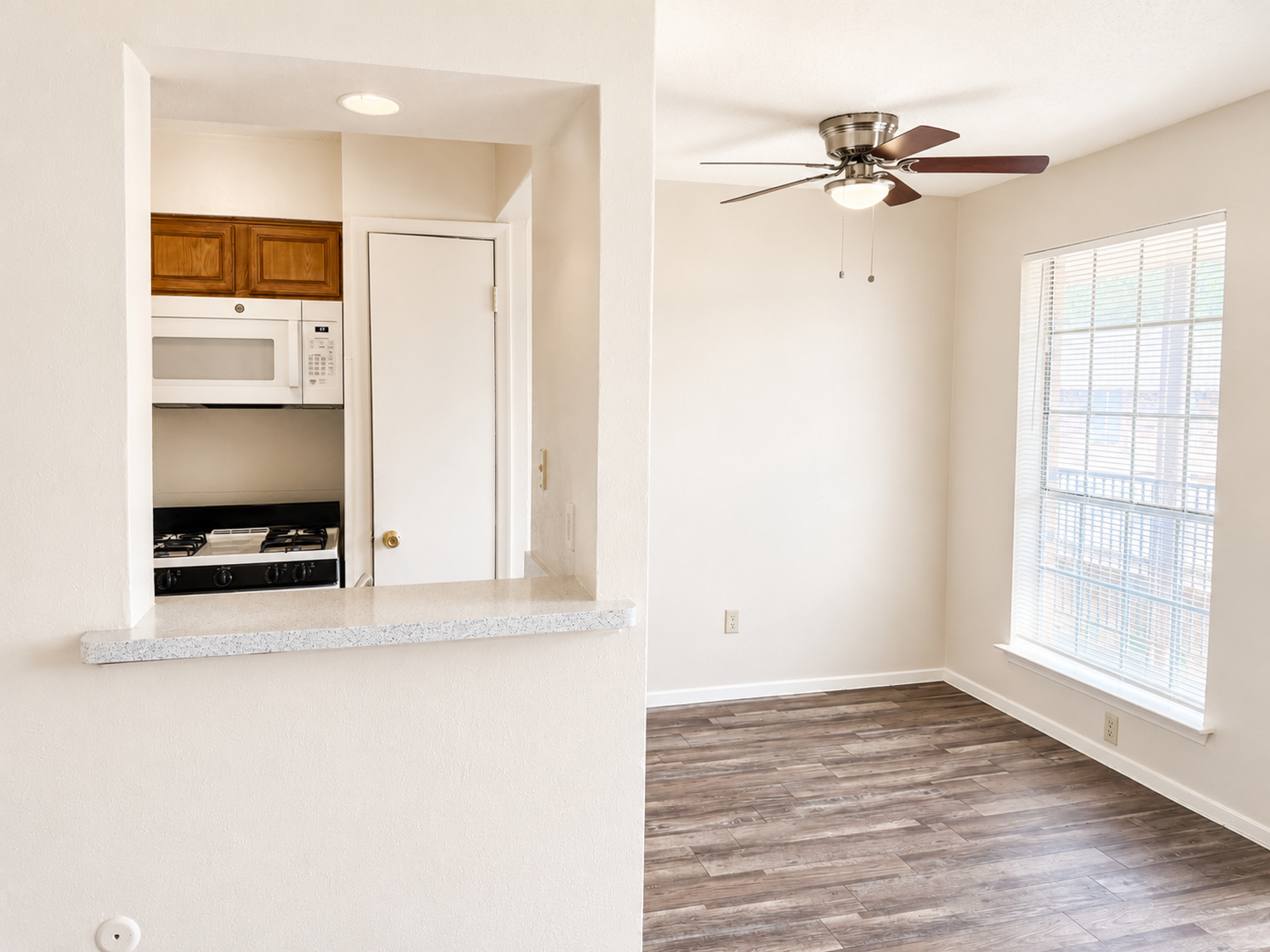Kings Square Apartments 2 of 12