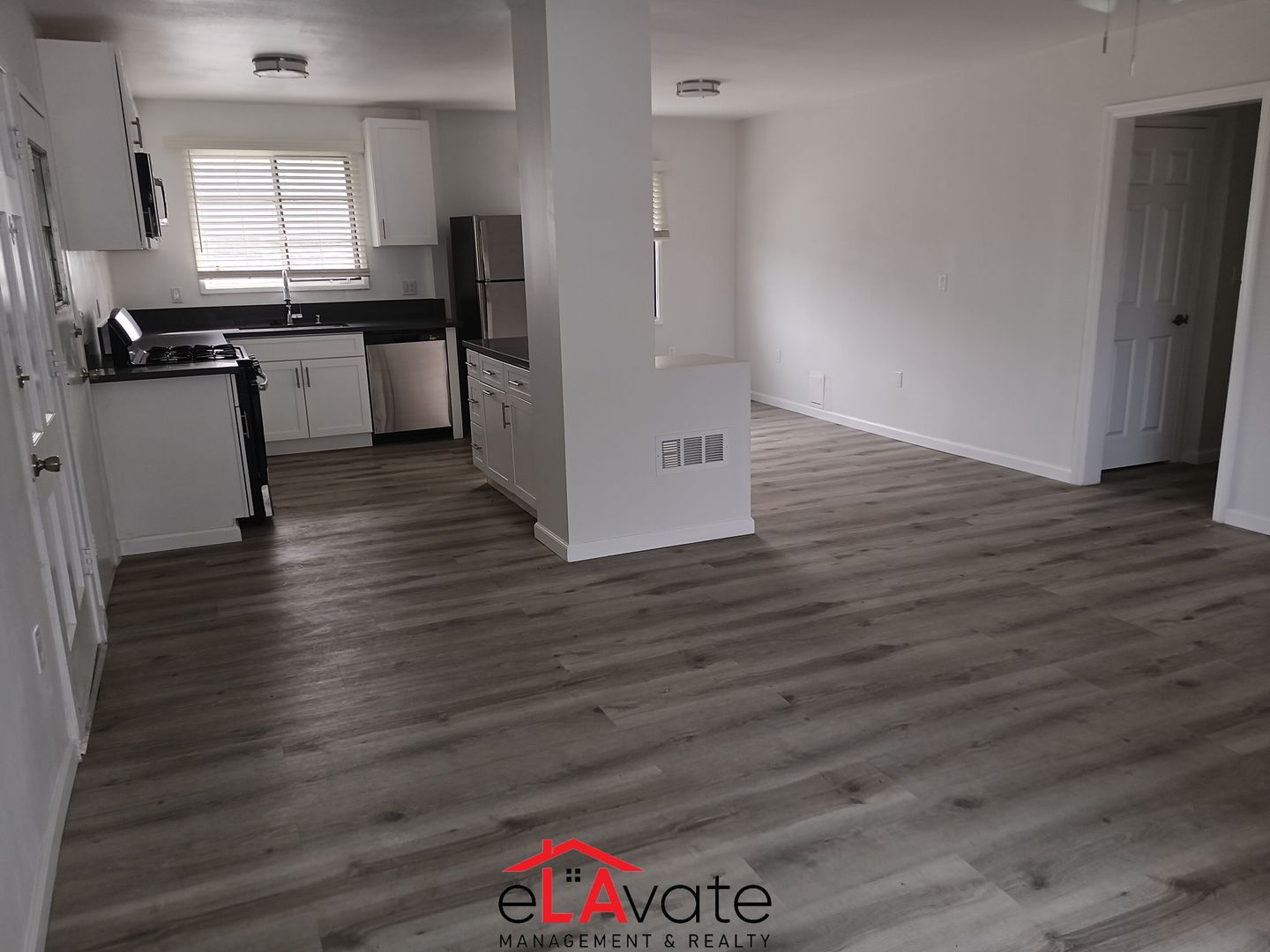 Los Angeles Apartment: 4064 Abourne Rd.