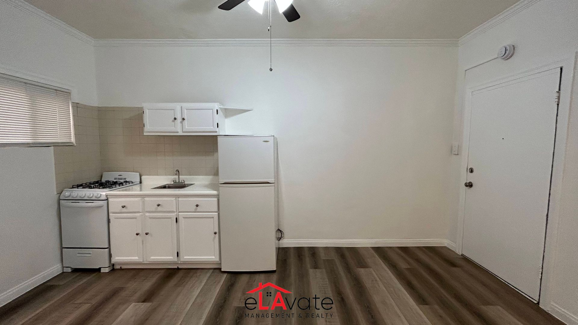 Los Angeles Apartment: 819 Irolo St.