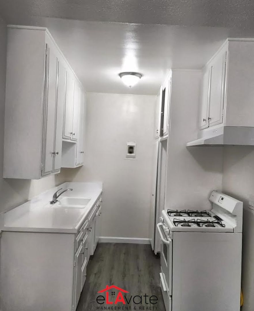 El Monte Apartment: 3822 Baldwin Ave.