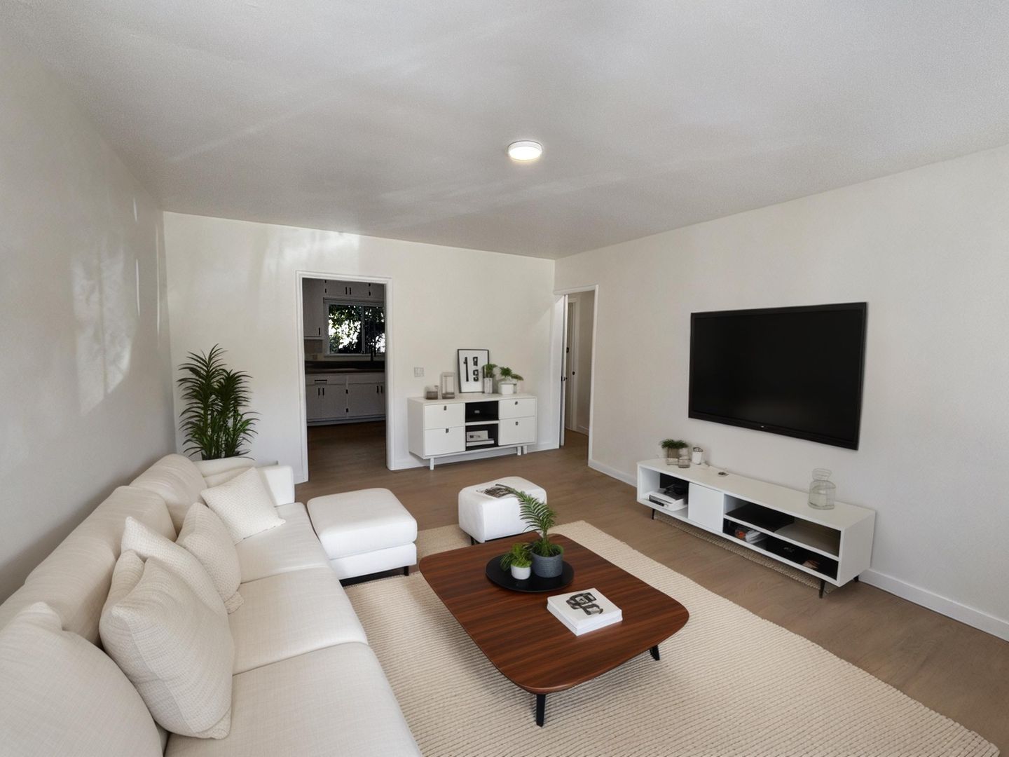 Los Angeles Apartment: 6817-6819 N. Figueroa St.