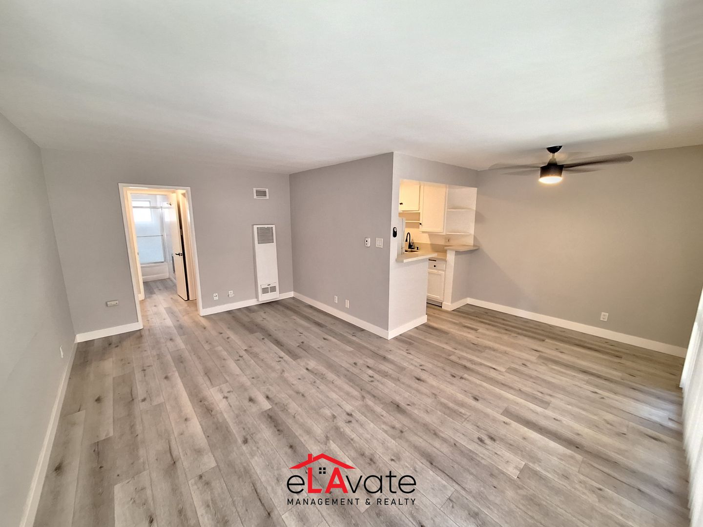 Los Angeles Apartment: 428 S Sherbourne Dr.