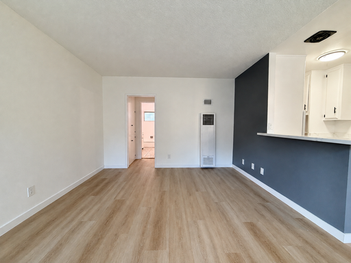Beautiful Apartment Home. 1 bedroom, 1 bath! – photo 1