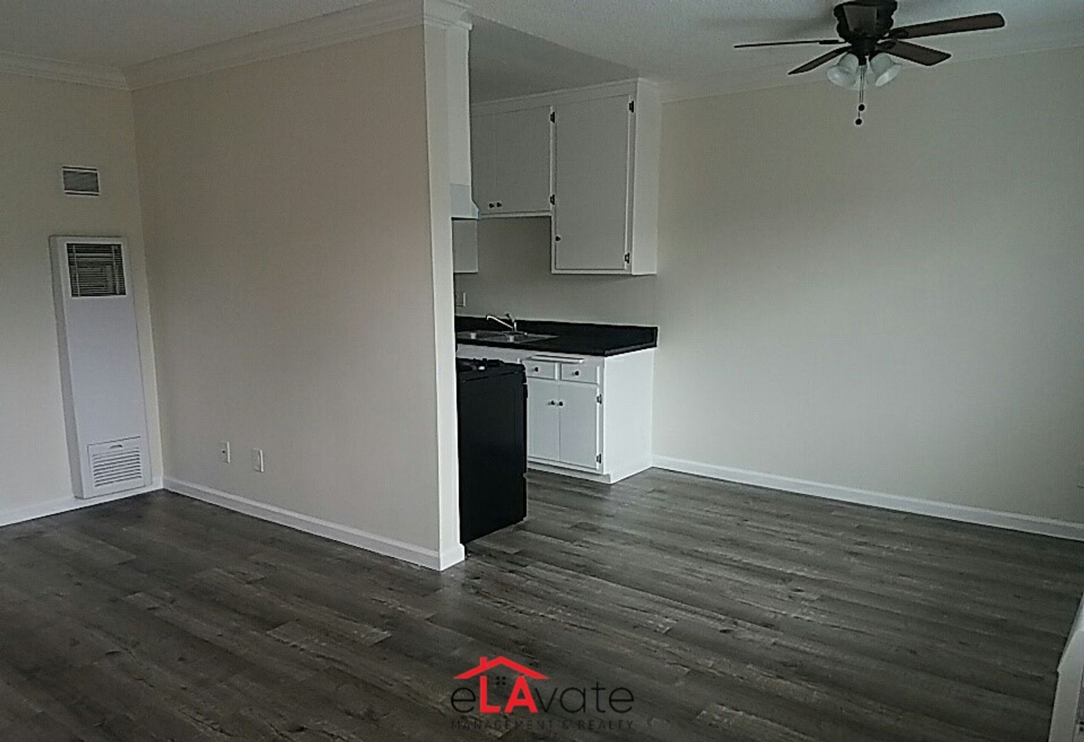 Glendale Apartment: 360 W Chevy Chase Dr.