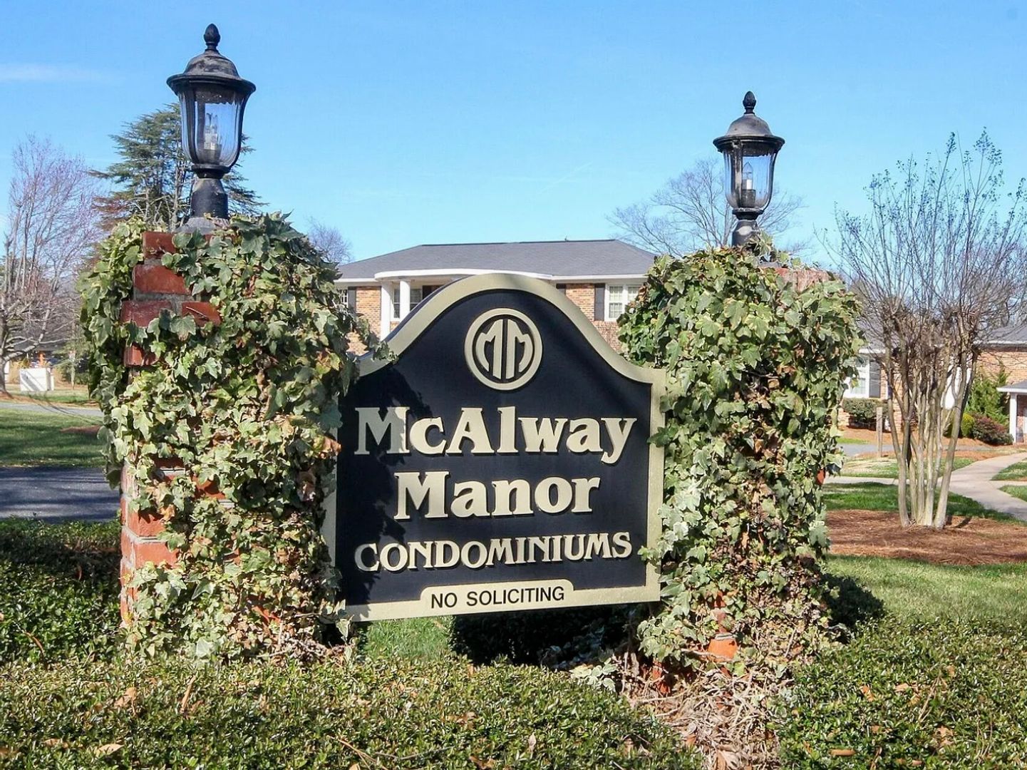 Charlotte Townhome: 858 McAlway Rd #A