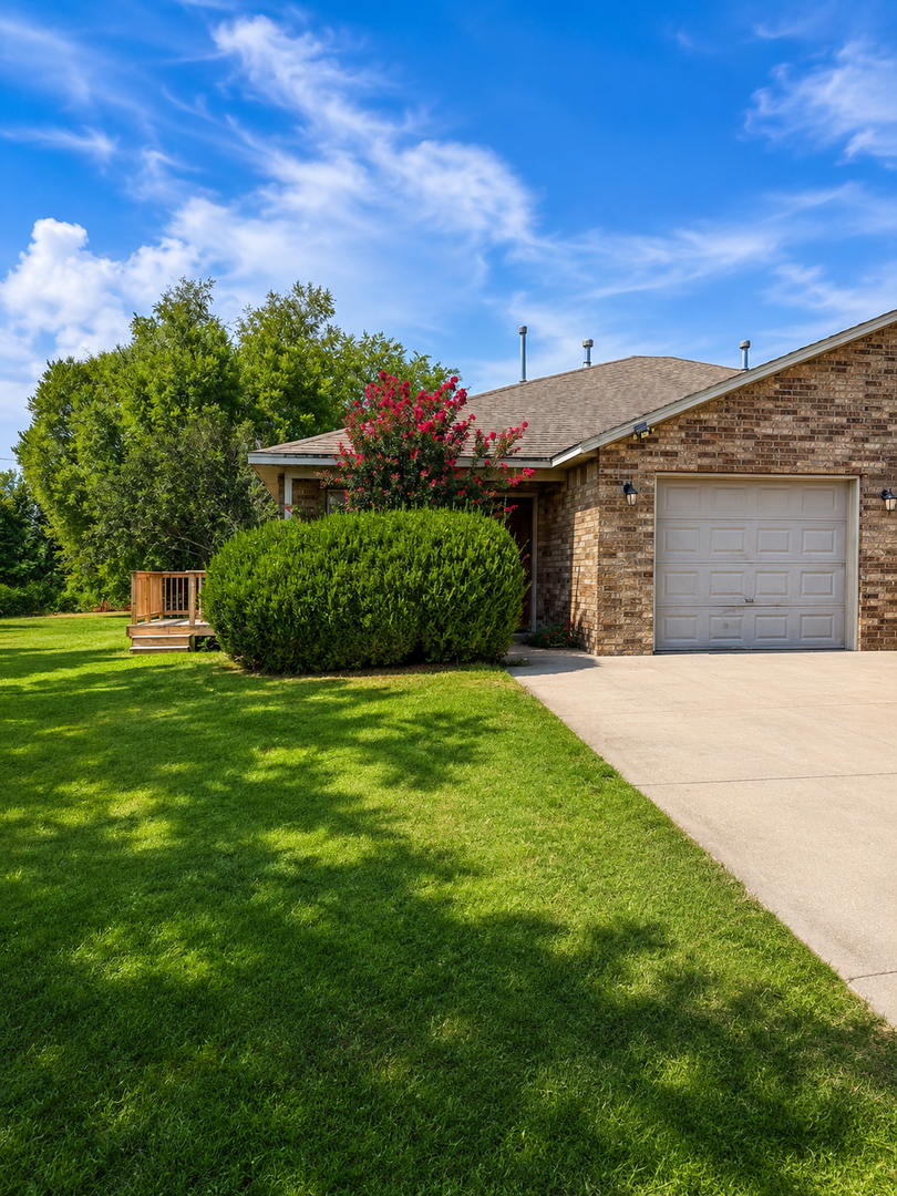 Springdale Apartment: Sage