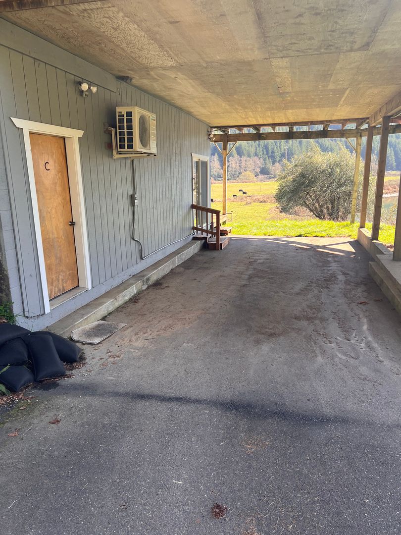 Reedsport Apartment: 15791 Lower Smith River # A -B -C