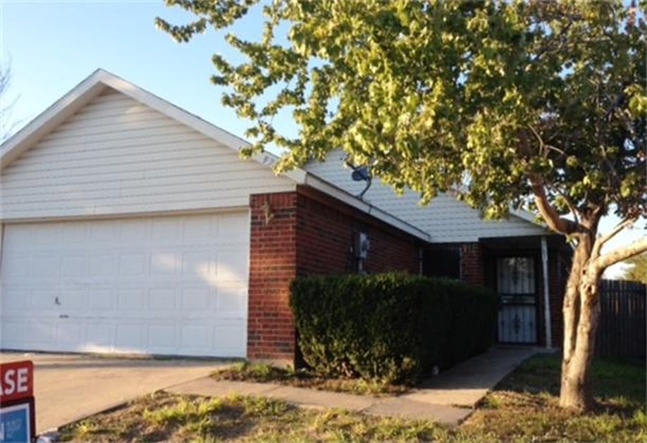 DALLAS House: 9707 VALLEY MILLS LN