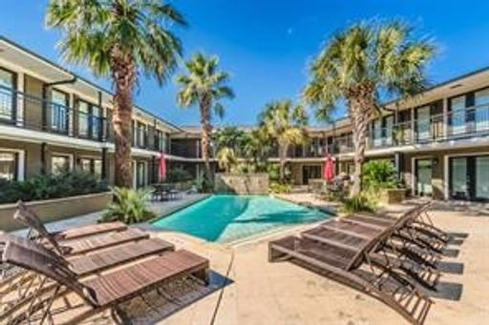 DALLAS House: 7770 MEADOW RD