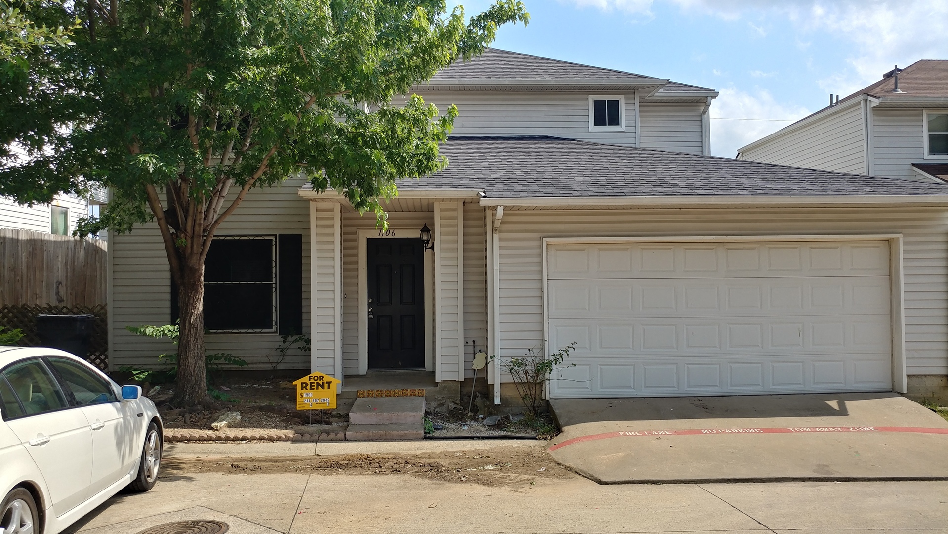 DALLAS House: 1106 NUEVO LEON PLAZA