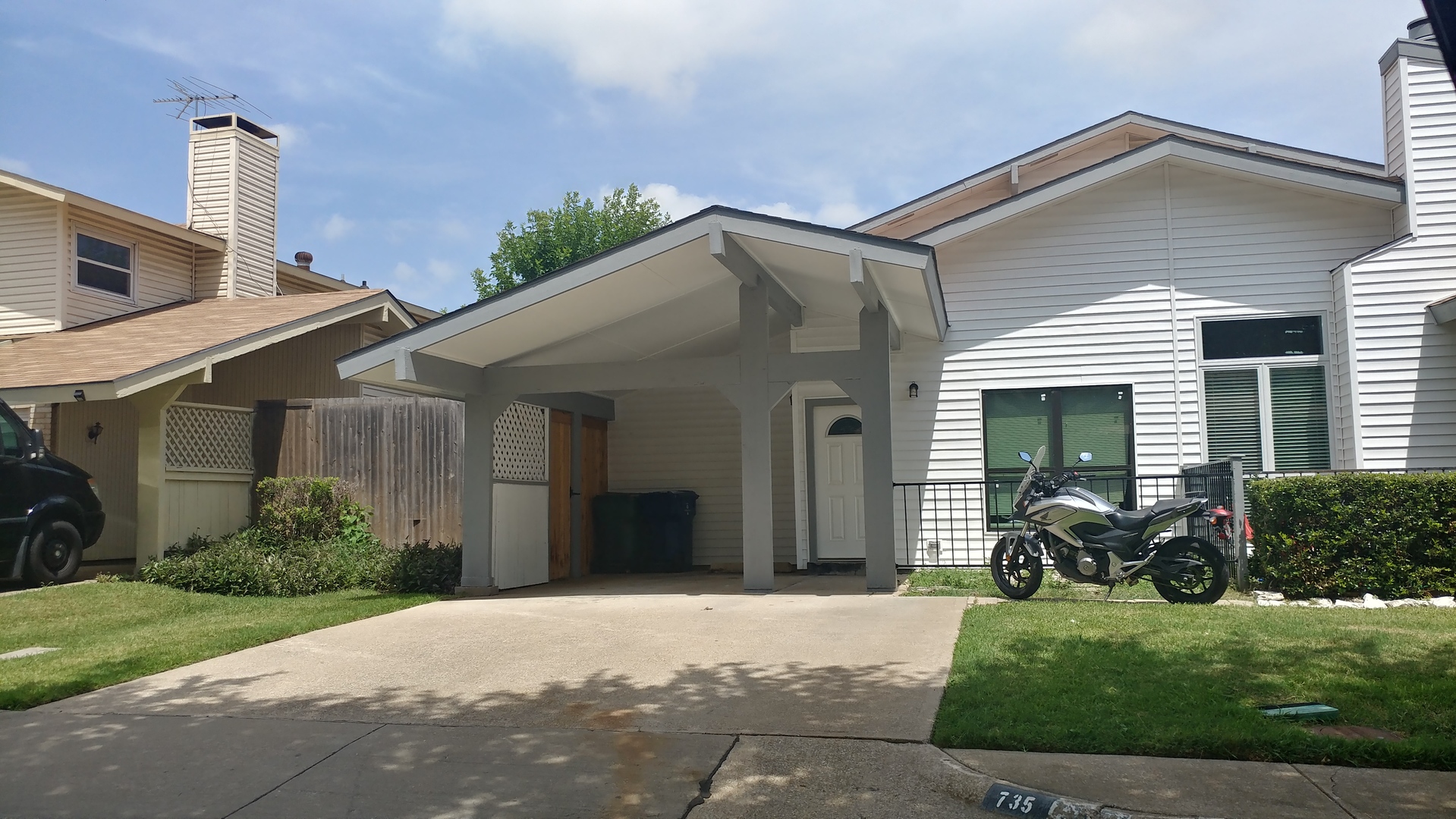 GARLAND House: 735 TICONDEROGA DR