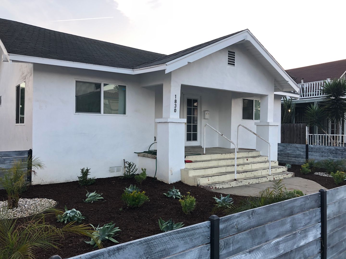 Long Beach Apartment: 1830 - 1838 E. 7th Street