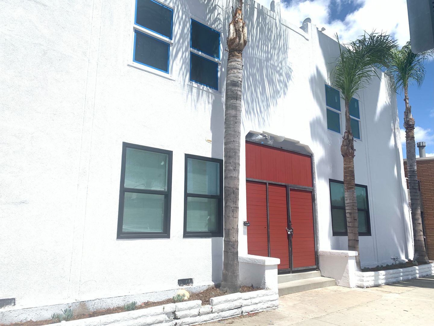Long Beach Apartment: 845 E. 6th Street