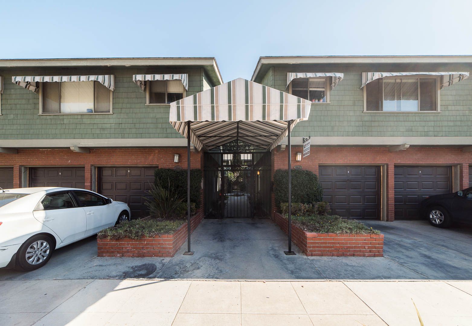Long Beach Apartment: 350 Wisconsin Avenue